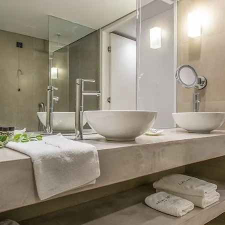 Aqua Bay Otel Plános
